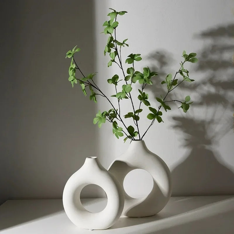 Donut Shape Plastic Flower Table Vessel