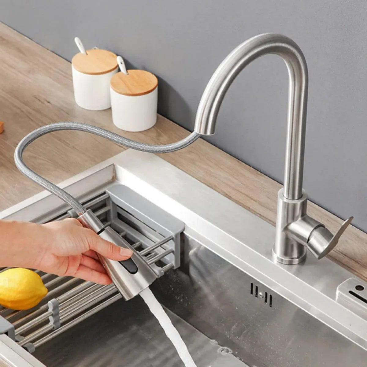 Single Handle Stainless Steel Pull Down Kitchen Faucet