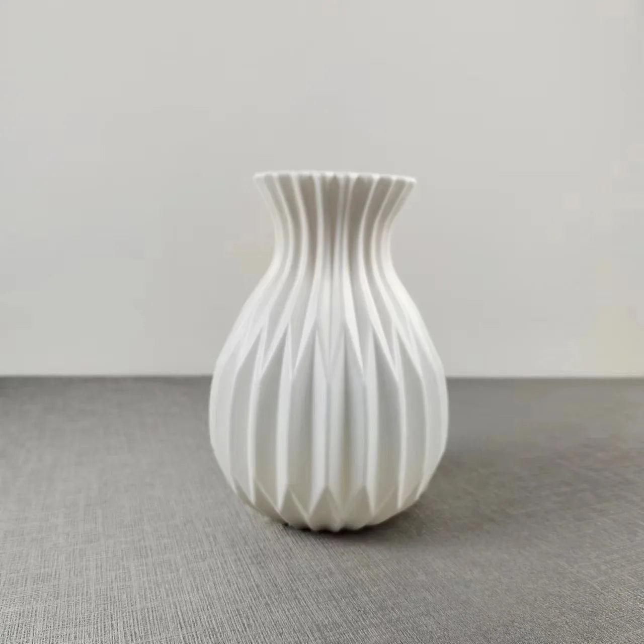 Minimalist Ceramic Style Hydroponic Home Vessel