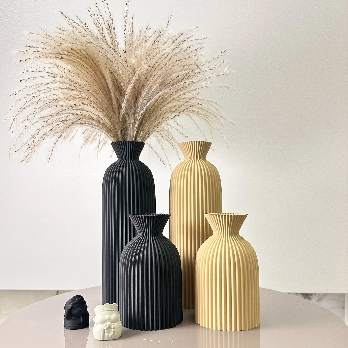 Wavy Pattern Dry Vessel - Modern Decorative Plastic Vessel Set for Dried Flowers