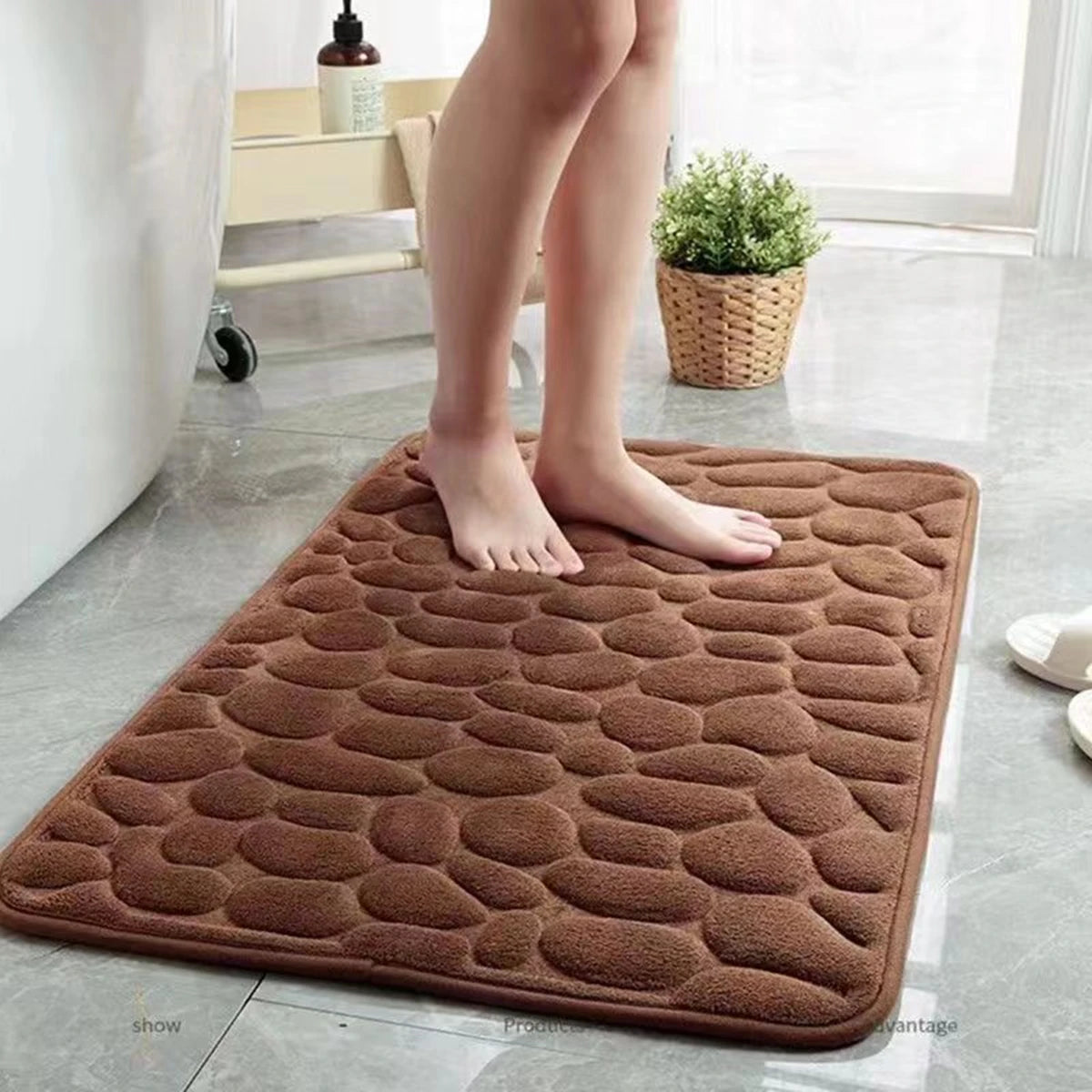 Cobblestone Embossed Non-Slip Absorbent Bathroom Mat