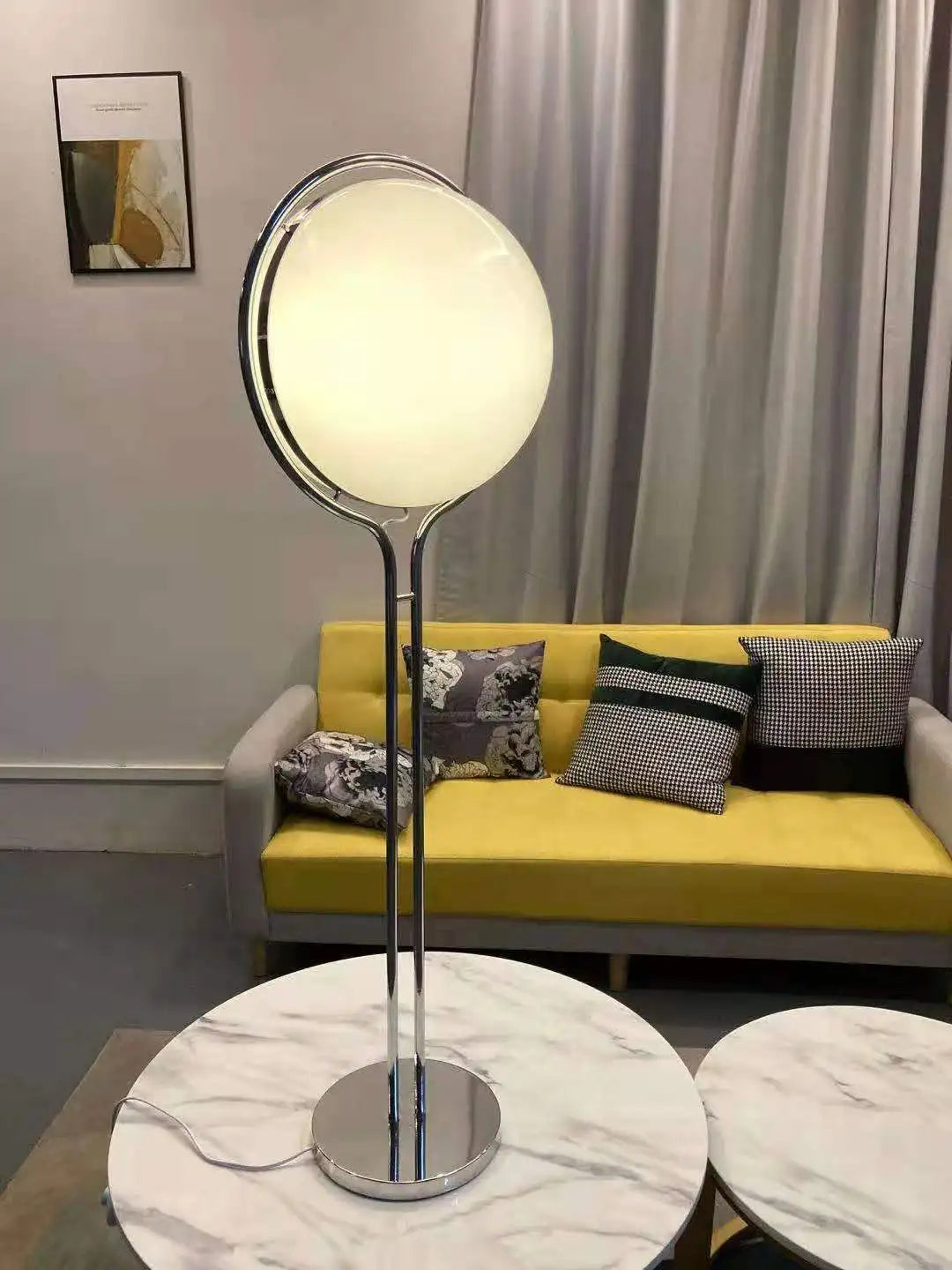 Creative E27 Acrylic Ball Floor Lamp