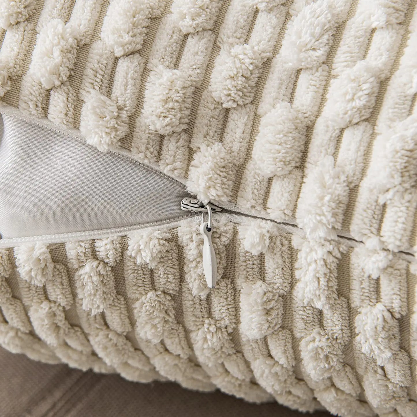 Decorative Pillow Cover — Luxury Woven Cotton Polyester Cushion