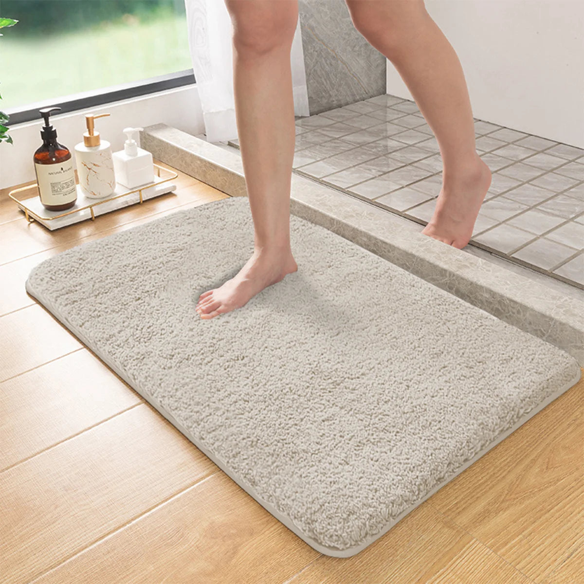 Absorbent Bathroom Mat | Non Slip Bath Rug - Furry Shower Room Foot Wiping Mat
