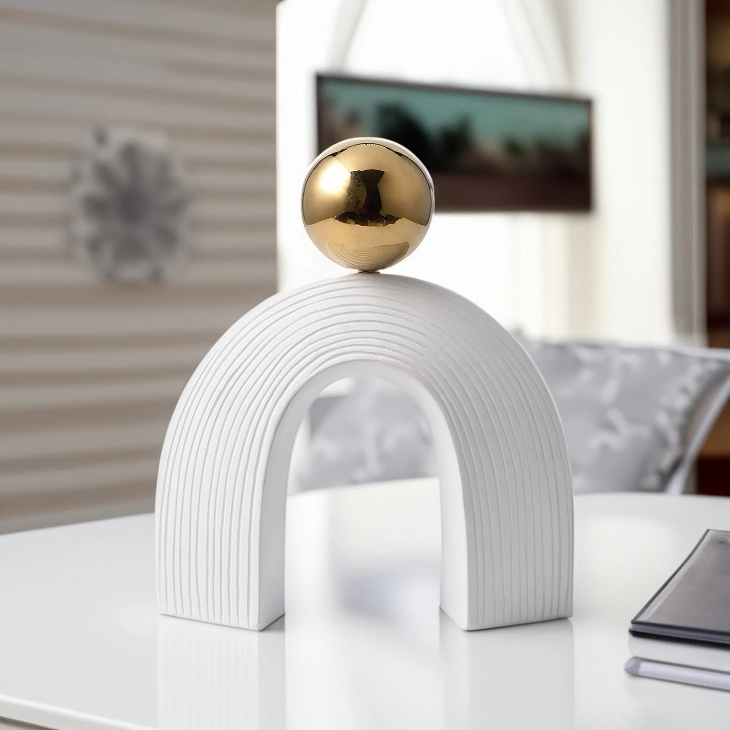 Black Gold Electroplated Resin Ball Arch Sculpture Set