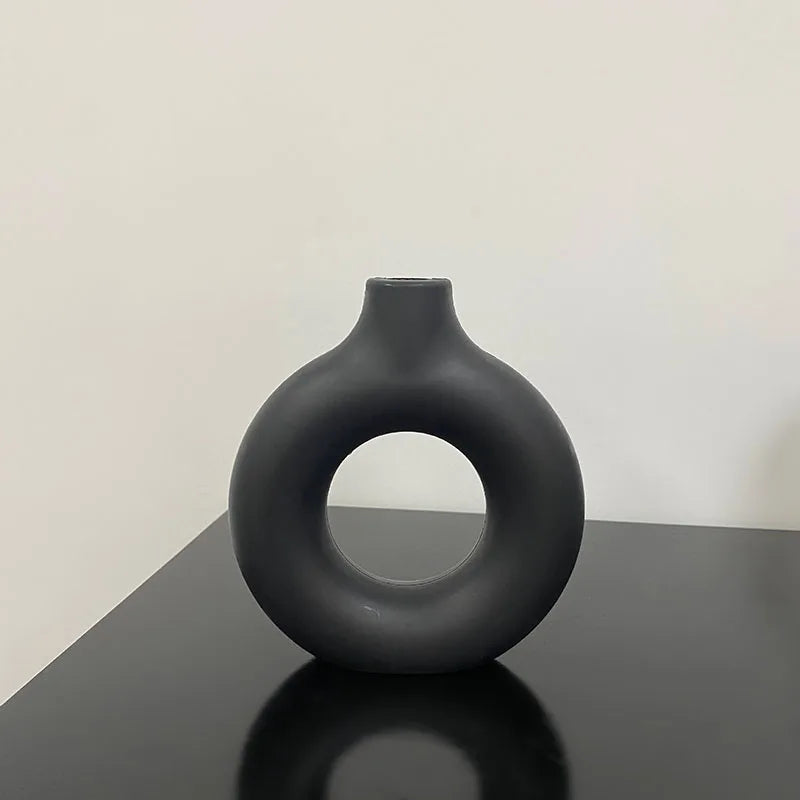 Donut Shape Plastic Flower Table Vessel