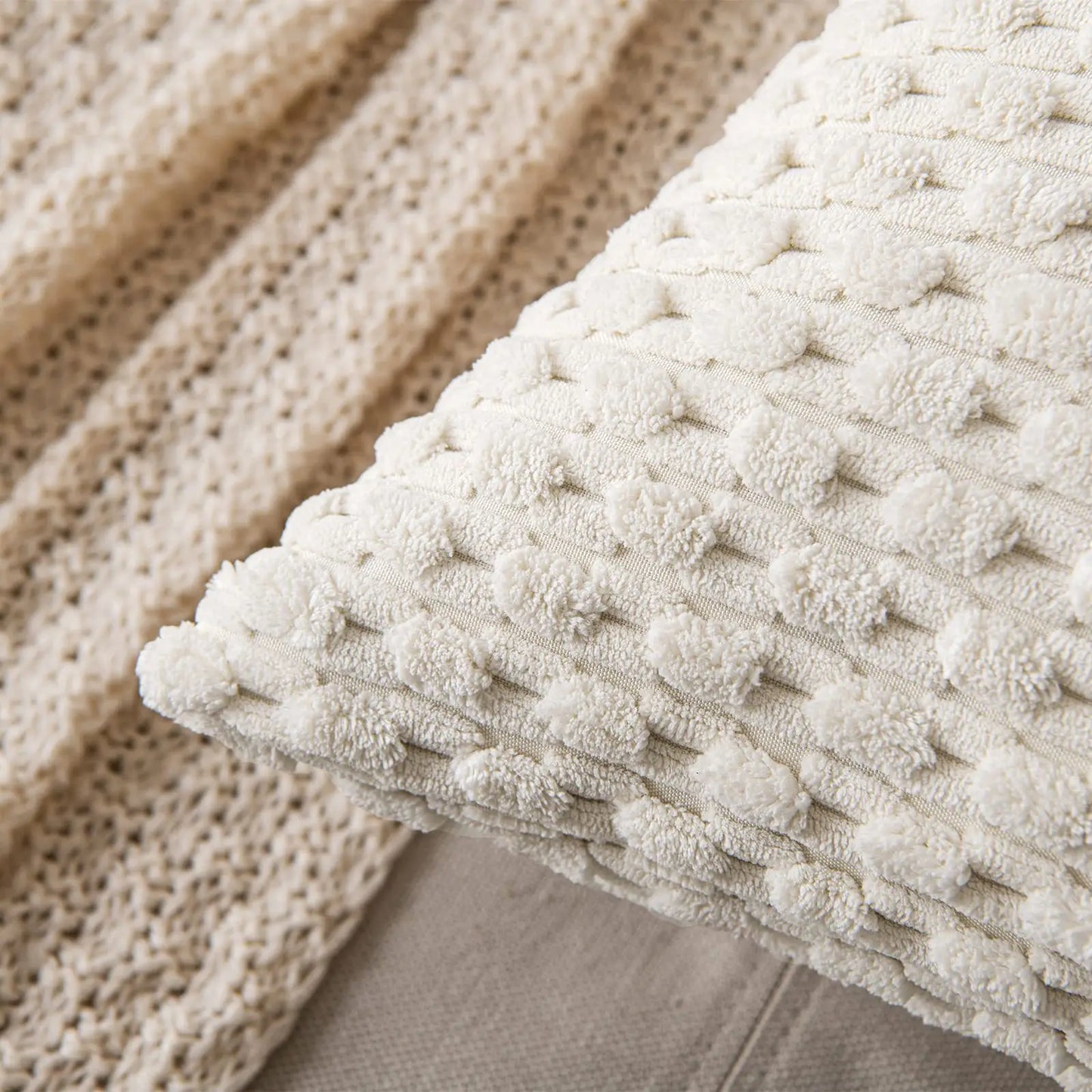 Decorative Pillow Cover — Luxury Woven Cotton Polyester Cushion